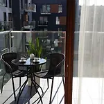 Athome Apartment